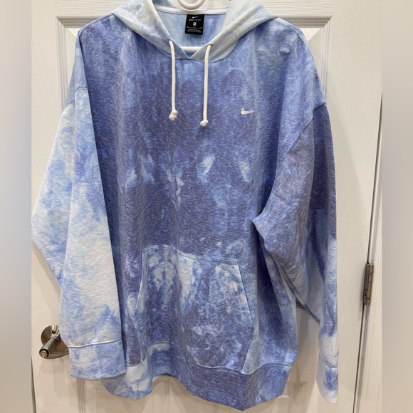 Nike Dri Fit women’s Tie dye hoodie - Picture 1 of 5